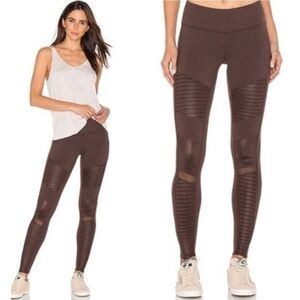 Alo Yoga | Moto Leggings Medium Taupe Mink